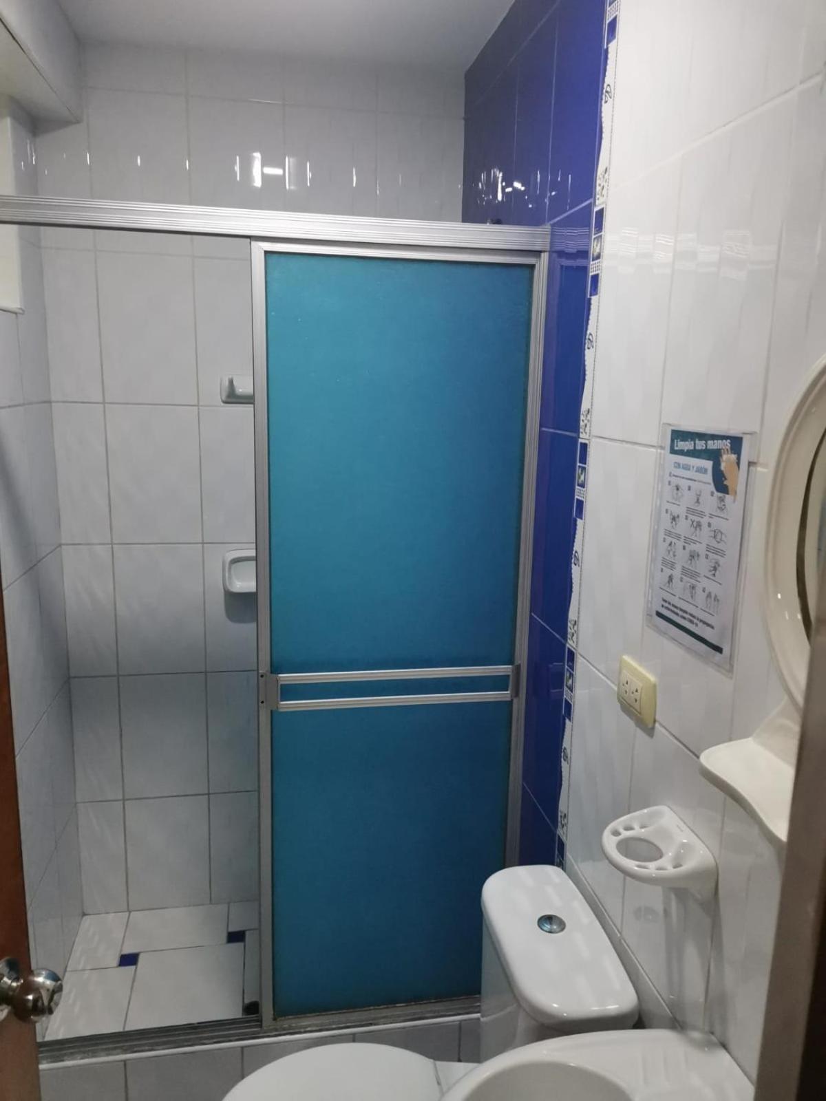 Hostal Puerto Ingles Ило Екстериор снимка